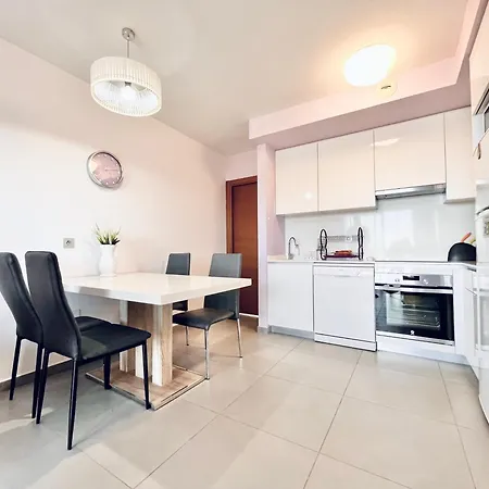 Daire Ocean View 2-bedrooms In